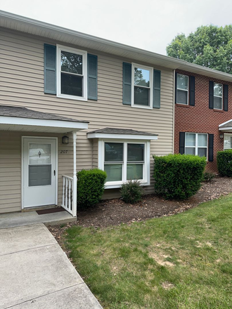 Photo - Townhouse in the popular Pheasant Run community!