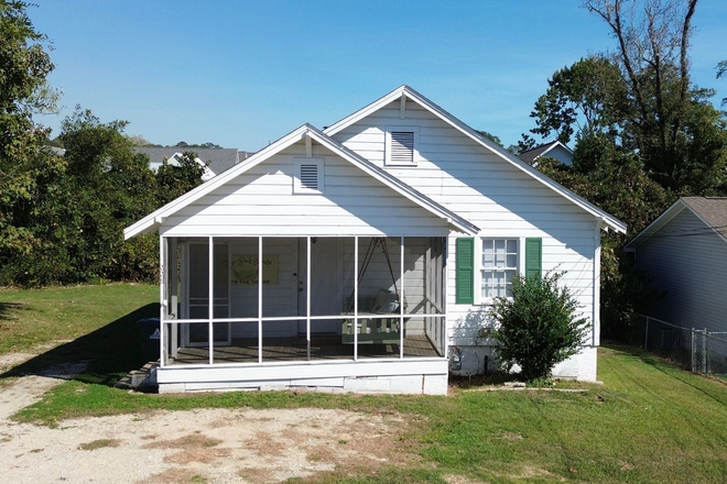 Photo - 228 Cook Street House