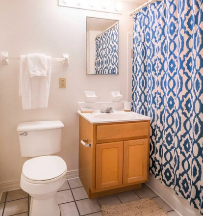 bathroom - Knights Circle Apartments