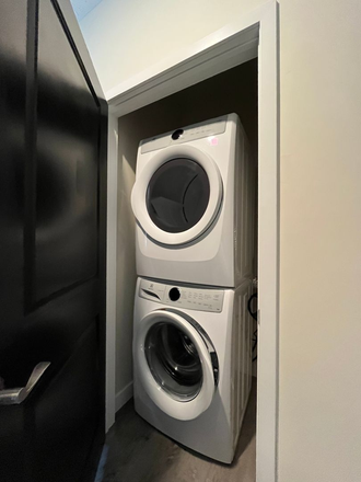 in-unit washer dryer - Spring/Summer Studio Sublease at Cypress Apartments