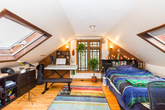 Bedroom #2 - BEST PRICED 6 Bedroom in Mission Hill!! 200 Calumet!! Apartments