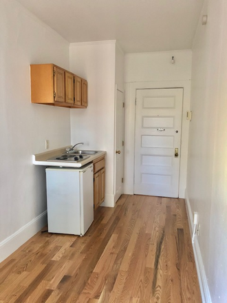 STUDIO - NO BROKER FEE - UNFURNISHED STUDIO AT 1061 BEACON STREET, BROOKLINE AVAILABLE SEPTEMBER 1, 2026 Apartments