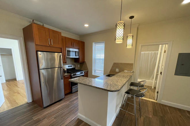 1 - Amazing Fenway 1 bed and 1 bed splits, H/HW inc. No Broker Fee Apartments