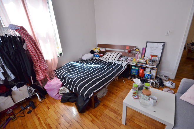 1 Bedroom Apartment - NO Broker's Fee!!  -  Spacious 1 Bedroom with Sunny&Bright. Avail 09/01 Apartments