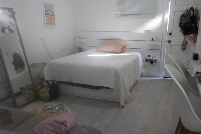 bed - cottage