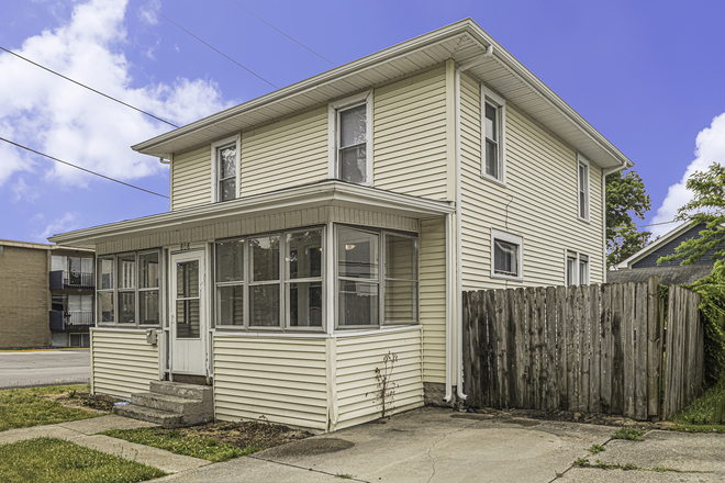 Front - 808 Corby Boulevard House