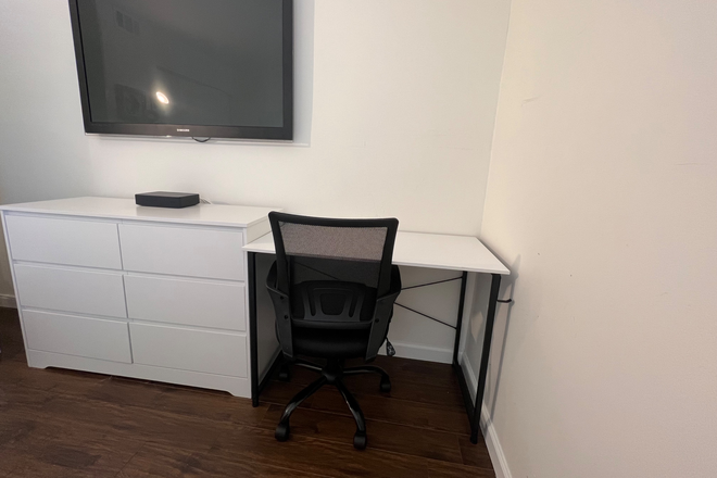 Secondary Bedroom Desk - Windwood Primary Bedroom for Rent |  Utilities Included, Fully Furnished (Male Roommate) Condo