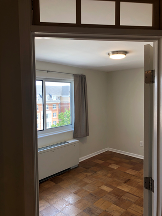 Bedroom - Spacious 3 Bedroom Top Floor Apartment with Campus View! - $3,150/month