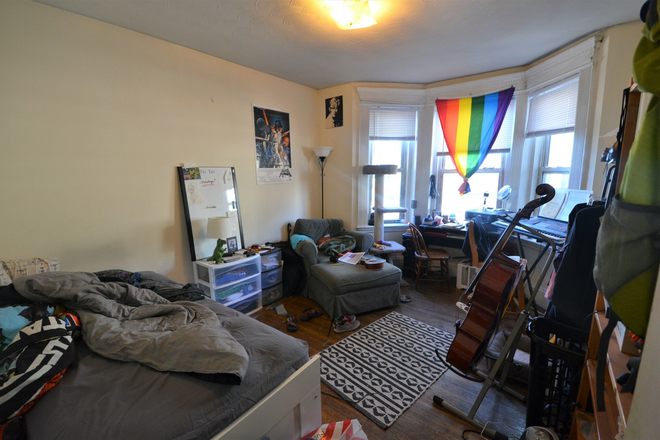 Bedroom - NO BROKER'S FEE!! 2 BED IN FENWAY! CONTACT MINNIE 617.817.5069 Apartments