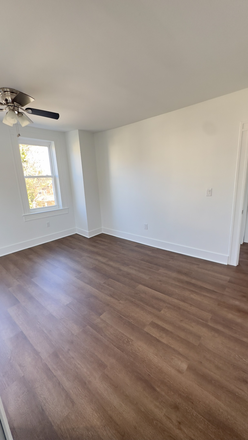 Bedroom - Rooms available in Shared Housing 5 mins from Campus! House