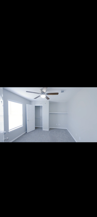 bedroom - Stoneridge Apartments