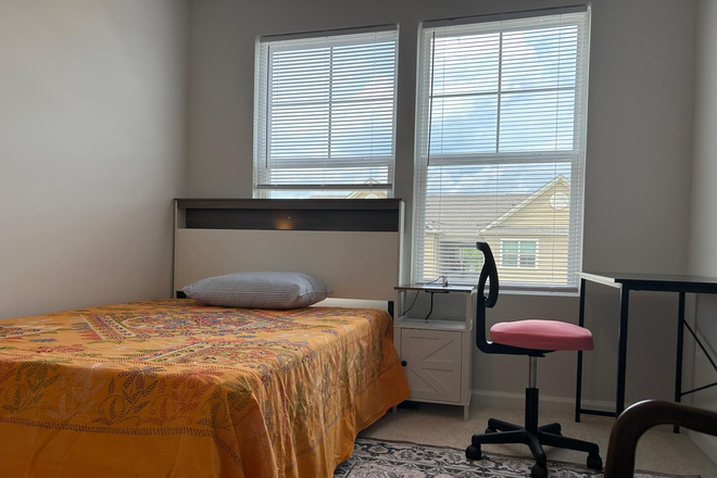 Bedroom - Furnished Room in New Townhome: 20 minutes drive from UVA Campus