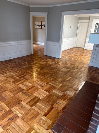 . - NO BROKER FEE - 2026-2027 - 5 bedroom, 2 bathroom on Crosby Rd Duplex