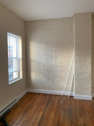 LIVING - AWESOME PRICE! 2 BED WITH HOT WATER INCLUDED! 9/1/25! Apartments