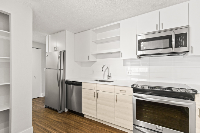 Photo - 2121 Canyon Apartments