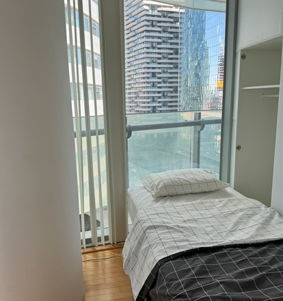 Bedroom Unit #1510 - Condo with Stunning Views at York st.