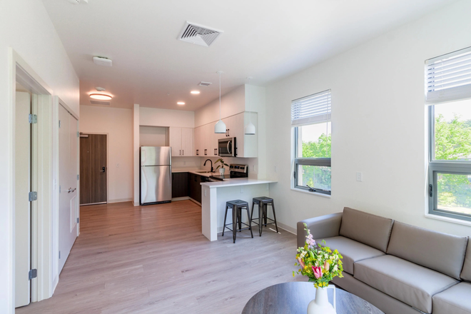 Full view of room - Fieldstone Artisan