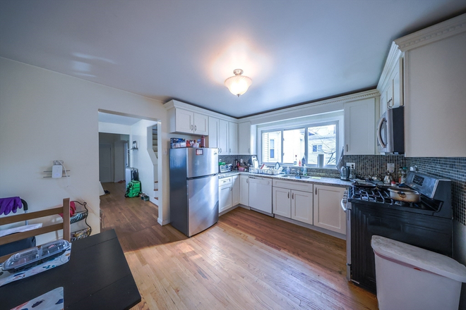 LIVING - LOCATION!! SPACIOUS 4 BED!