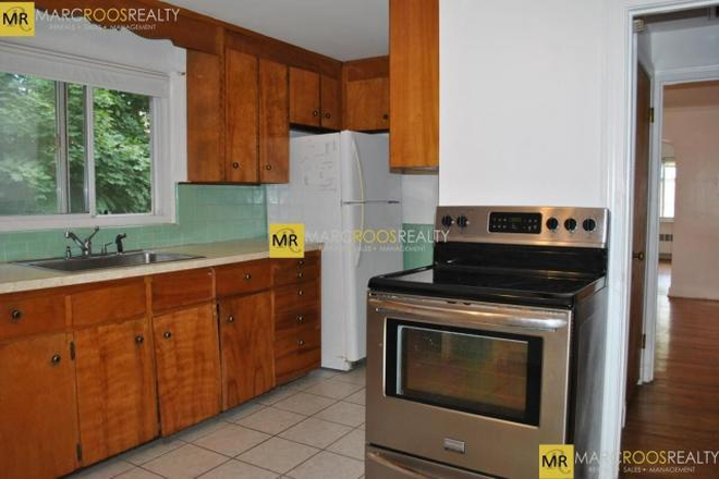 Kitchen - 20 Caltha Road