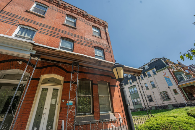 4047 Spruce - 4047 Spruce St Apartments