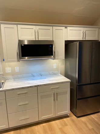 Kitchen - Linden Circle -  Parkwood Estates Apartments