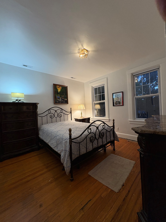 Bedroom to Rent - Convenient Rental Just One Block from Johns Hopkins University Main Campus Townhome