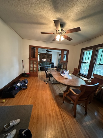 Dining Room - Spacious 4-5 Bed/2 Bath Duplex, 4 blocks from campus!