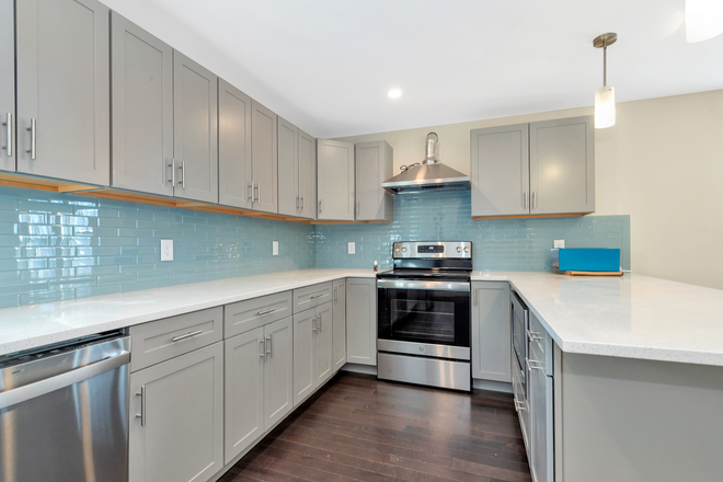 . - Beautifully renovated 6 bed for September! Apartments