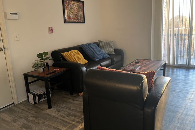 Living room (floor plan A2) - Private Room and Bathroom at The Pointe At Central Apartments