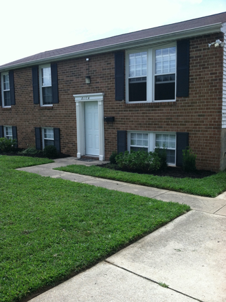 Exterior - 5 Bedroom House Close to Campus