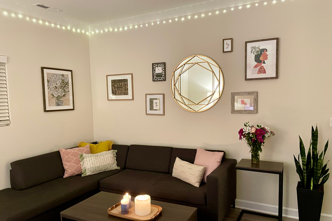 Living Room - Charlton Farms Luxury Student Homes