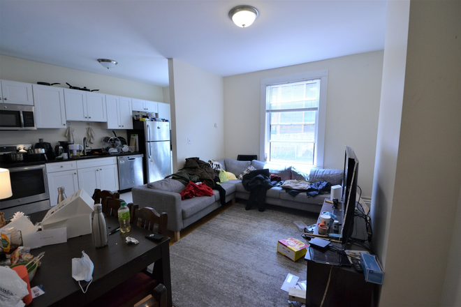 Living room - NO BROKER FEE- Beautiful and Cozy 4 Bed 2BA on Brookline St!! - Avail 9/1/25 Apartments