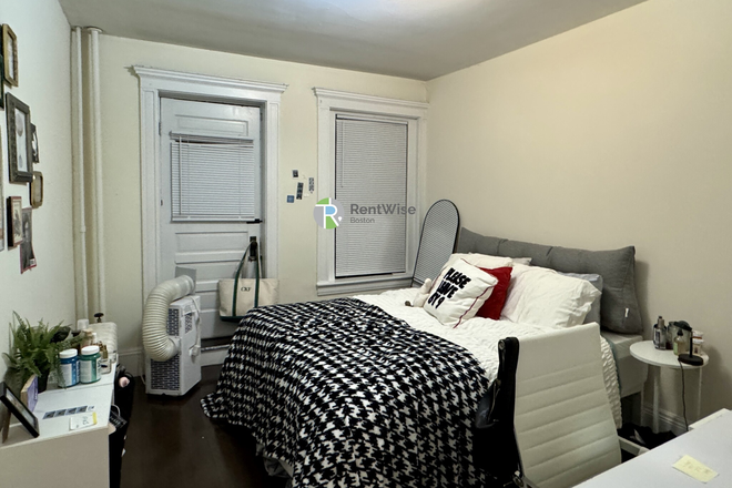 1 - SEPT 2026-Amazing Park Dr 3 bed, Heat inc. NO BROKER FEE!