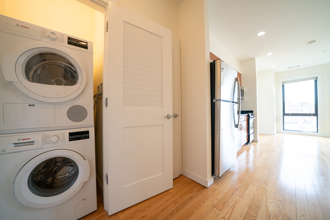 9 Miner #401 - [Aug 1st] 1bed/1bath near Kenmore Sq [No broker fee] Apartments