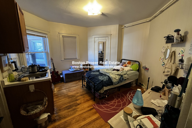 a - Best building in Symphony, right across from Whole Foods, NO FEE Apartments