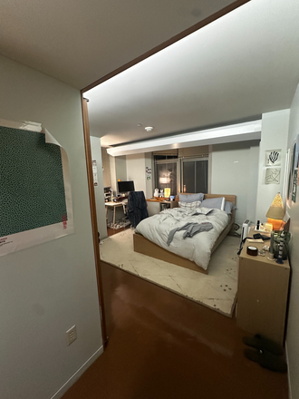 Bedroom 1 - FURNISHED SUMMMER SUBLET 2 Bed 2 Bathroom Whole Apartment (Close to Law School and T-Stop!)