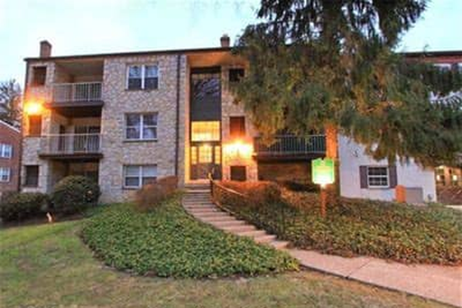 outside view - Glenhardie Apartments in Wayne, close to Cabrini Campus