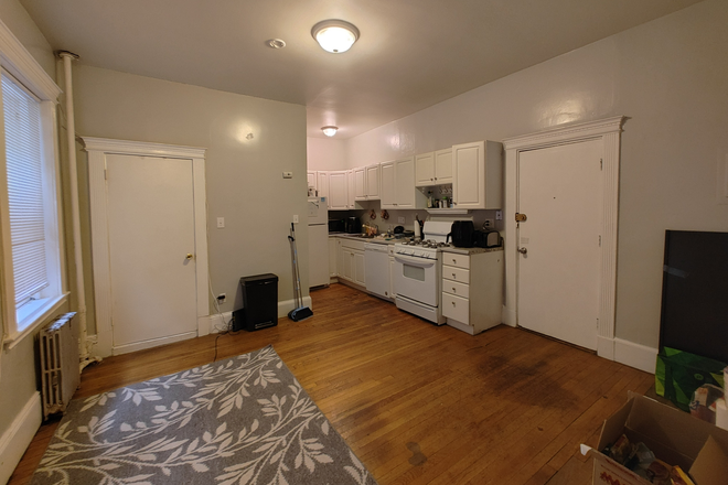 Kitchen - Excellent 3 Bed Fenway - NO FEE