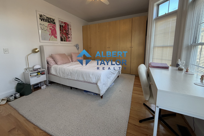 Bedroom - GORGEOUS 2-FLOOR 4Bed/2Bath - Steps from Campus!! Condo