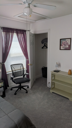Bedroom - Quiet Room in Condo – Parking, Laundry & Utilities Included -- Easy Commute to Burlington