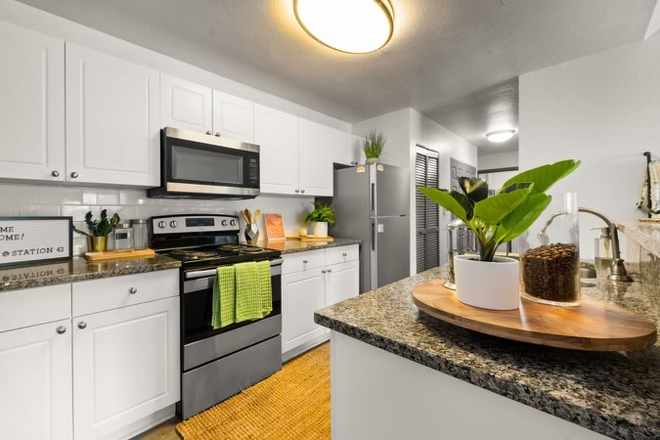 Kitchen - Station 42 Apartments