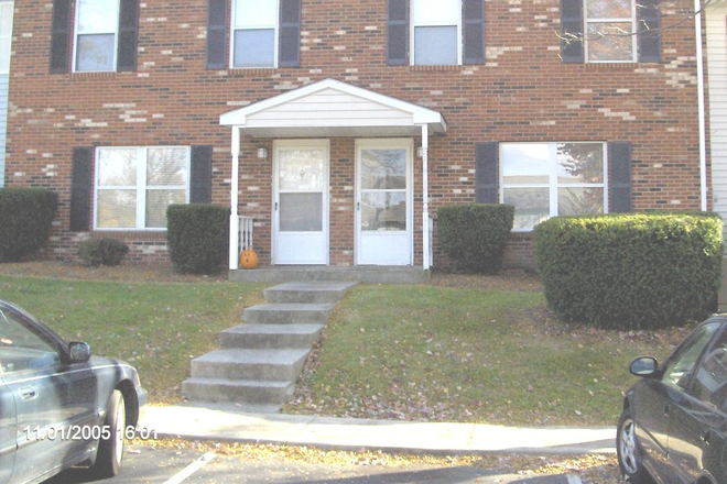  - 4 Bedroom 2.5 Bath Townhouse