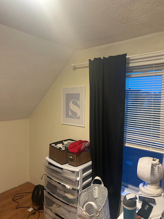 Bedroom - SPRING 2027 SUBLET: Cozy and furnished upstairs bedroom, <10 minute walk from Tufts campus Duplex