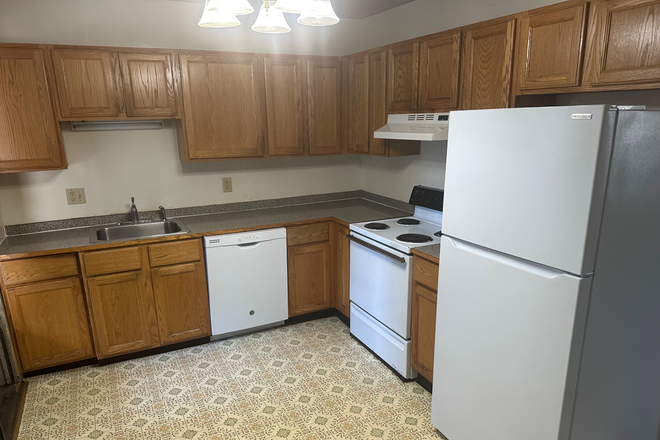Kitchen and Dining - Downtown Amherst, Apartment available for rent
