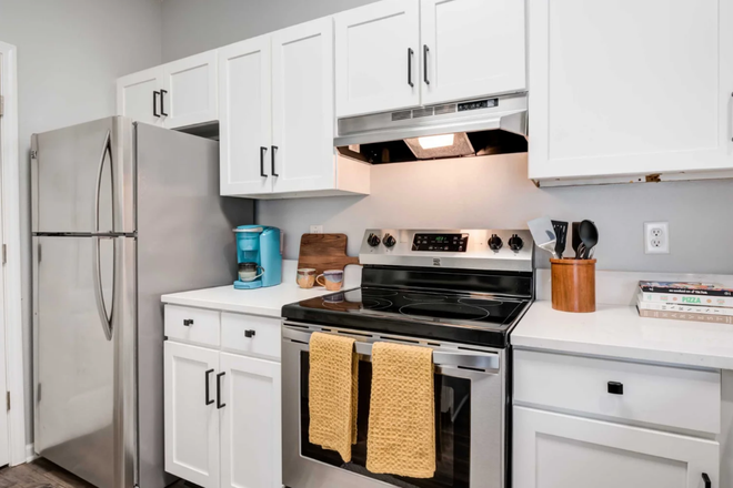 Kitchen - The Lodge on the Trail Apartments