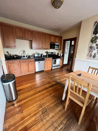 1 - JUNE 2027 | Somerville Duplex | 4 Bed, 1 Bath | Water Included | No Broker Fees! Duplex