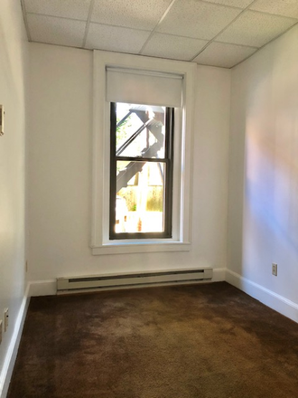 A - Brookline / Fenway border Apartments