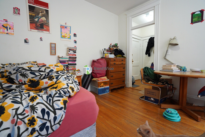 1 - SEPT 2026-Fantastic Cleveland Circle Studio, H/HW inc. No Broker Fee! Apartments