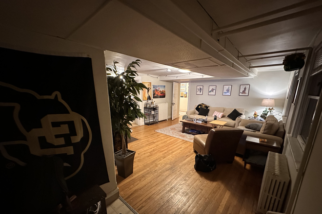 Living Room - Homey Place on the Hill - Sublet
