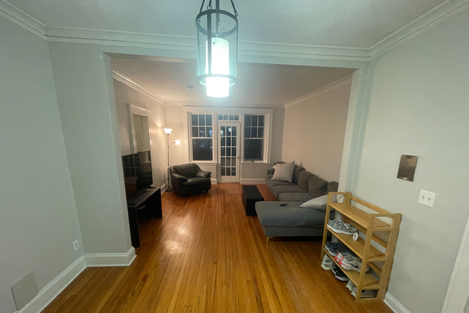 Living room - Summer Sublet: 2 Bedroom Apartment (Individual Rooms Available)